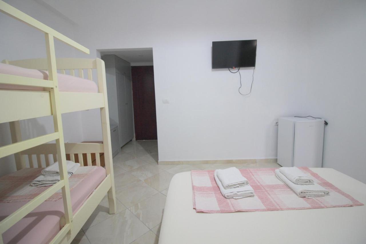 Andy Apartments ซารานเดอ ภายนอก รูปภาพ